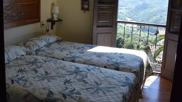 3 slaapkamers, reisbedje, gratis wifi, beddengoed