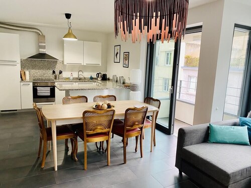 Large Flat In The Heart Of The City Center - Parking