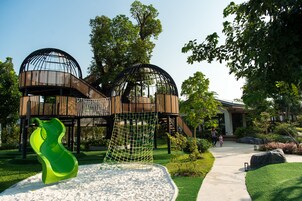 Children's play area - outdoor