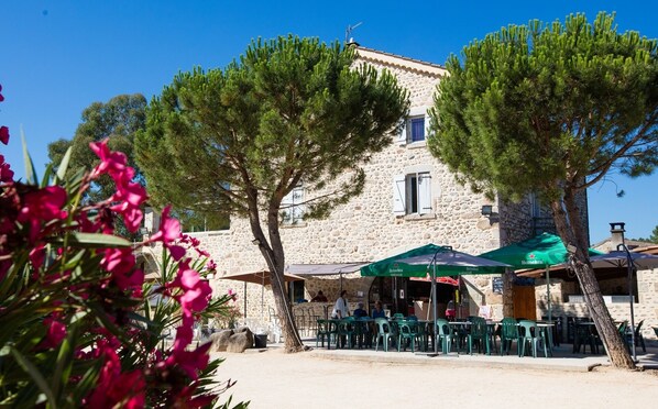 Exterior - Camping La Nouzarede (Joyeuse)