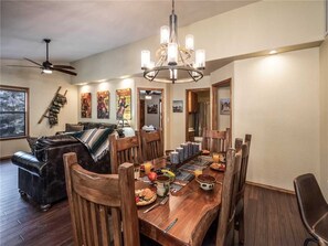 Cabin, Multiple Beds, Hot Tub, Mountain View | Dining