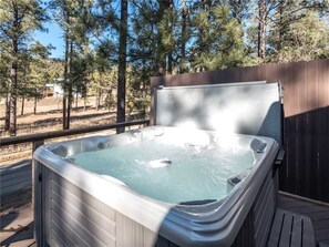 Ferienhütte, Mehrere Betten, Whirlpool, Bergblick | Wellness