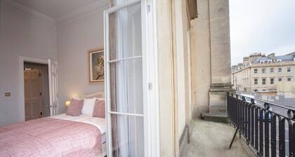 Stylish City Centre Apartment - Bath
