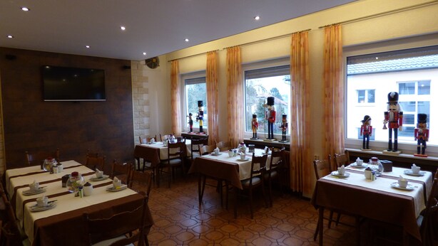 Unclassified image, 1 of 4, button - Hotel Nußknacker (Fulda)