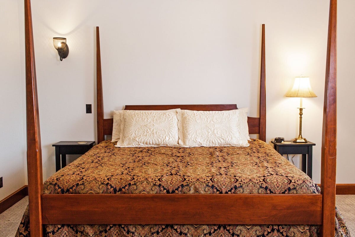 Habitación de lujo | Wifi gratis, decoración personalizada y muebles diferentes