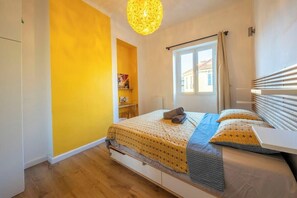 3 chambres, fer et planche à repasser, lit parapluie, Wi-Fi