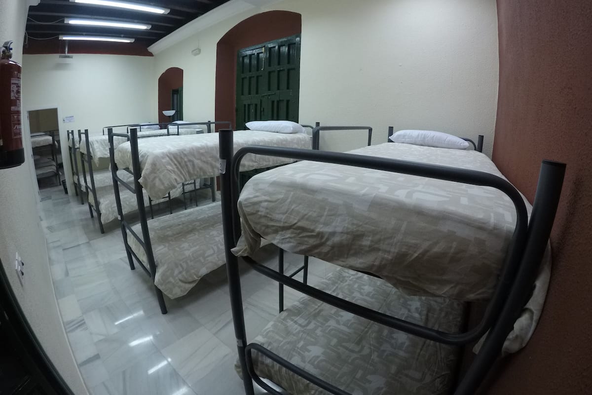 공용 도미토리, 남녀공용 도미토리, 공용 욕실 (1 bed in 8 bed Dorm) | 무료 WiFi, 침대 시트