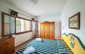 1 bedroom, bed sheets - Gorgeous apartment in Golfo Aranci (Golfo Aranci)
