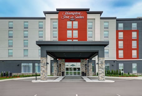 Exterior. Hampton Inn & Suites by Hilton Belleville