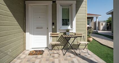 Olympia's Apartments