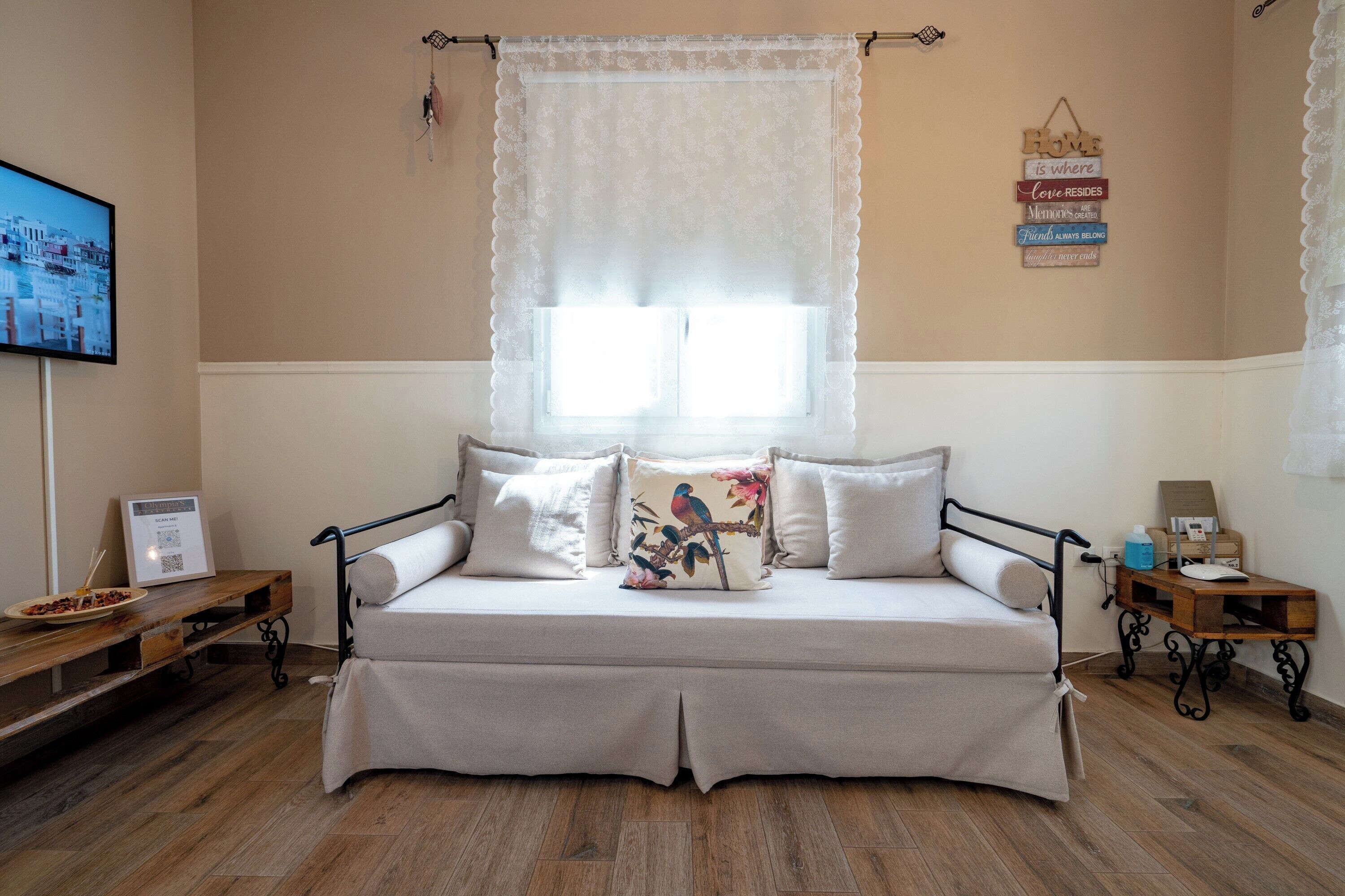 Family Bungalow, 1 Bedroom | Living area | 28-inch Smart TV with digital channels, TV