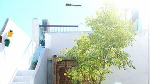 Courtyard - Riad Khmisa (Tetouan)
