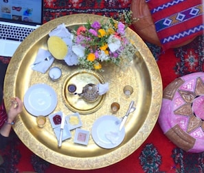 Breakfast area - Riad Khmisa (Tetouan)