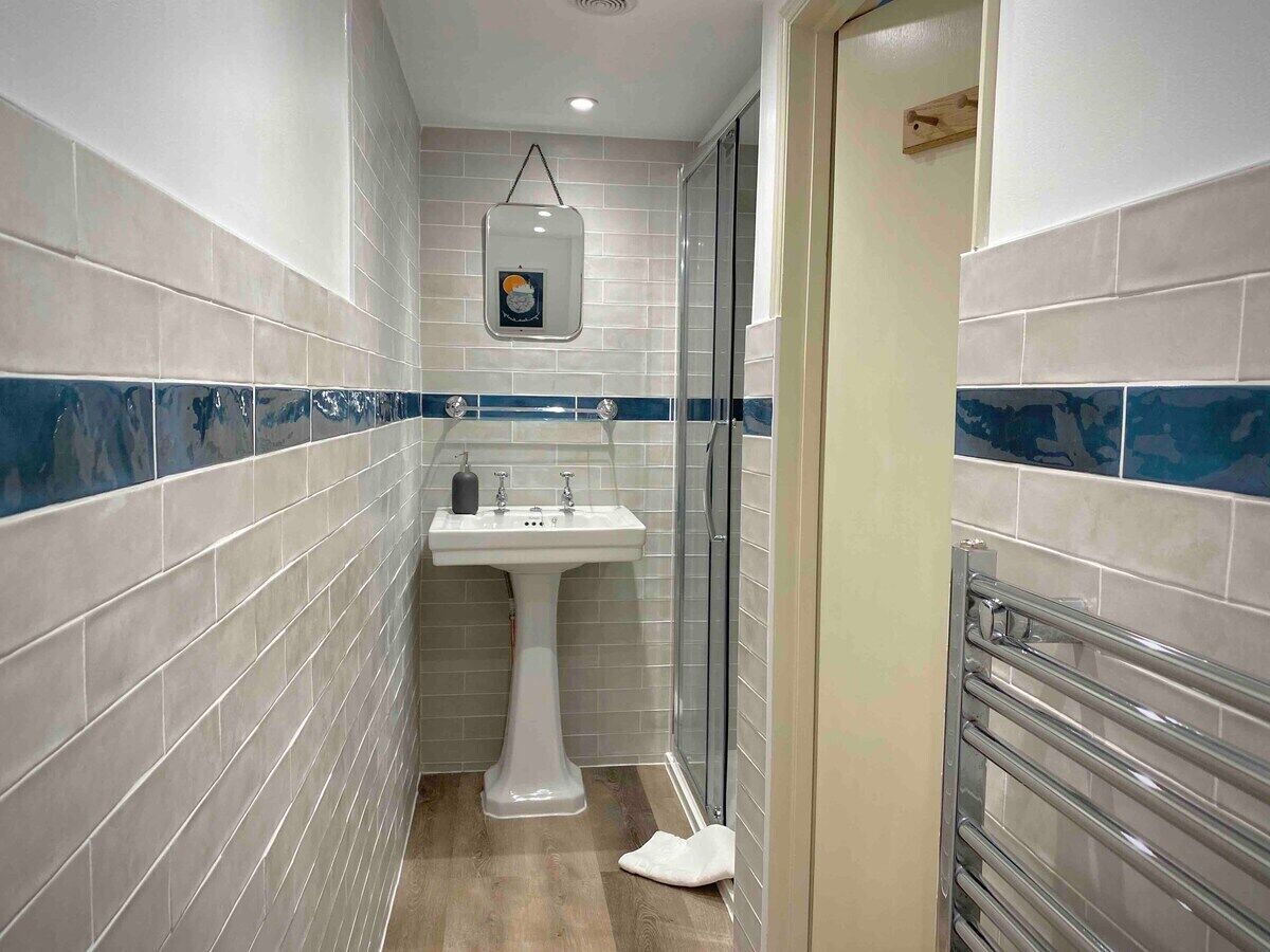 Apartment, Private Bathroom, City View (TLA) | Bathroom | Towels