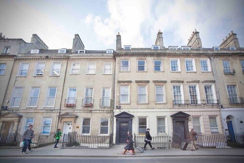 The Georgian Loft Apartment Central Bath