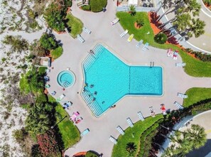 Piscine extérieure, piscine chauffée