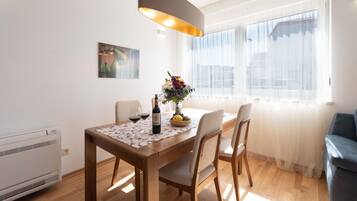 อพาร์ทเมนท์, 2 ห้องนอน (More) | บริการอาหารในห้องพัก