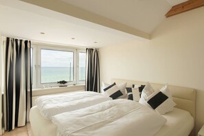 Blackout curtains, free WiFi, bed sheets - Strandhaus Brunhild (Timmendorfer Strand)