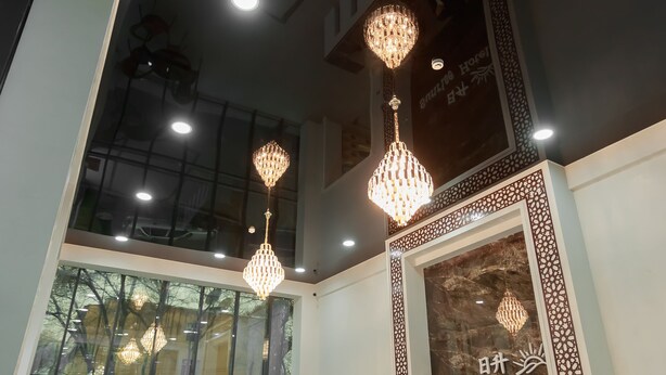 Interior entrance - Sunrise Hotel (Tashkent)