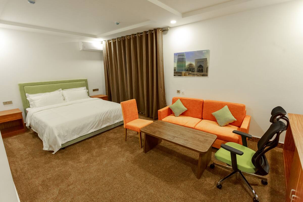 Luxury Room | Premium bedding, desk, laptop workspace, free WiFi