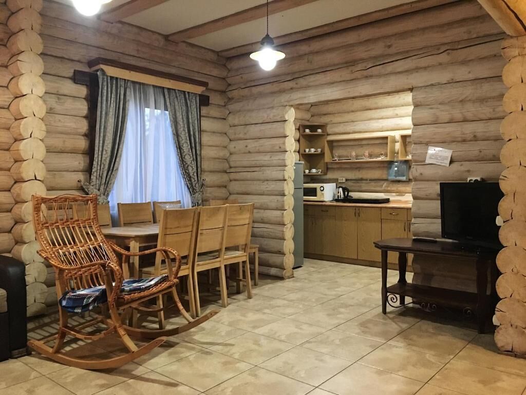 Premium Villa | Private kitchen | Fridge, stovetop, highchair, griddle