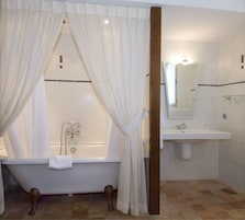 Comfort Double Room | Bathroom | Shower, hair dryer, towels, soap