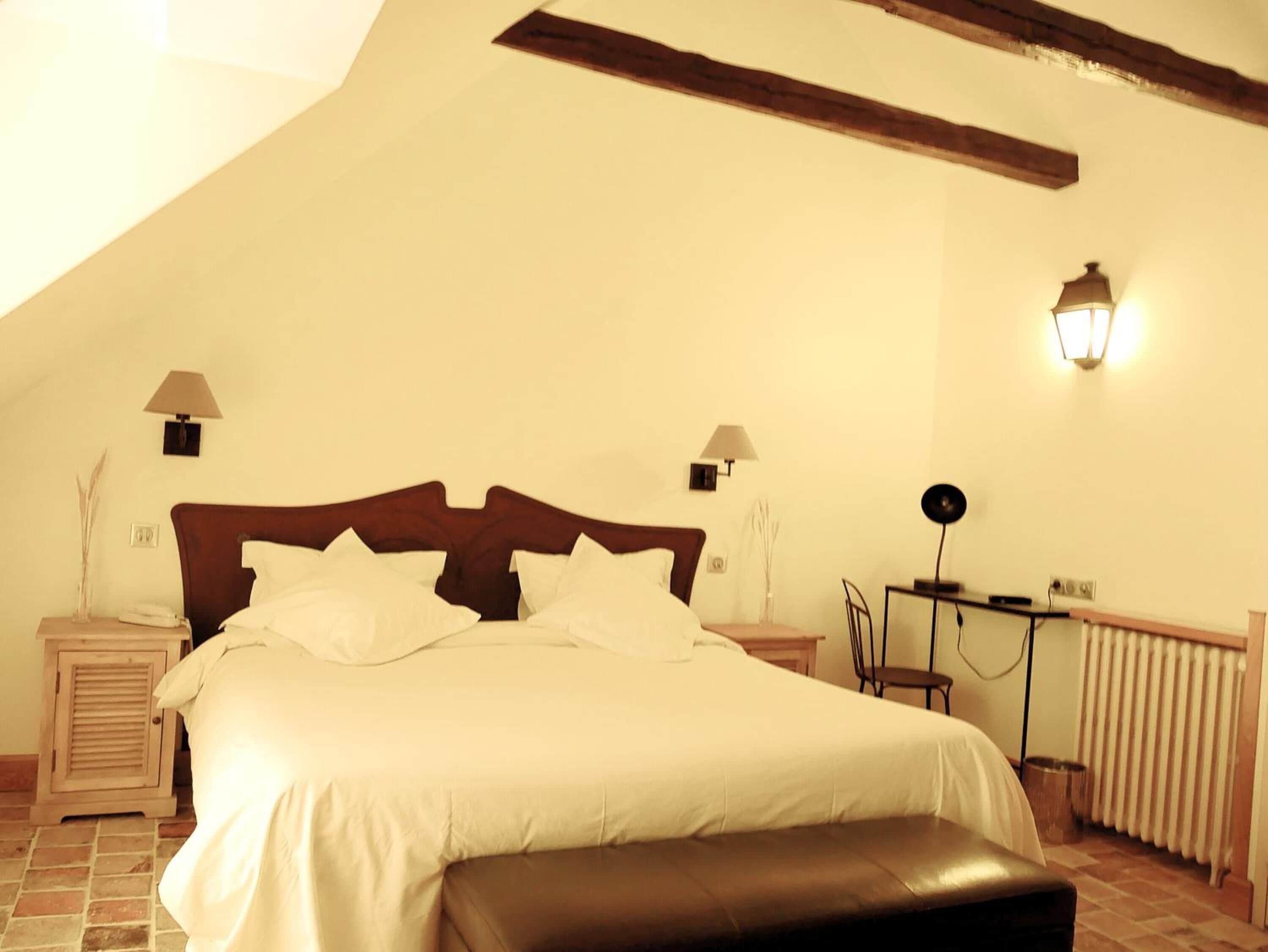 comfort double room | 1 bedroom, minibar, in-room safe, desk