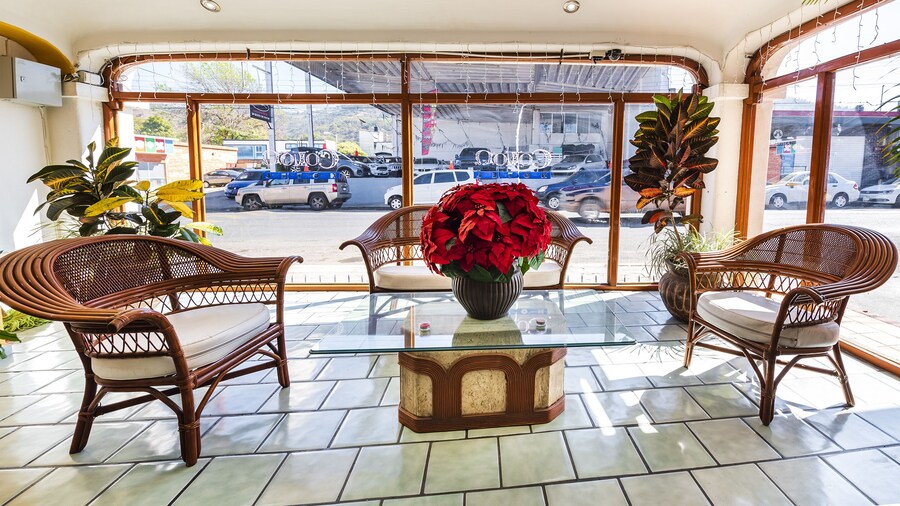 Capital O Colón, Ciudad Guzmán Jalisco