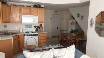 Fridge, microwave, dishwasher, coffee/tea maker