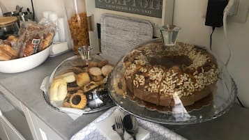 Café da manhã com buffet todos os dias mediante uma taxa