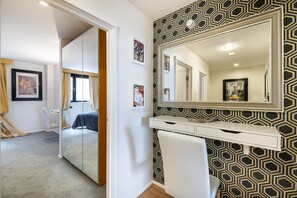 2 Schlafzimmer, Zimmersafe, Bügeleisen/Bügelbrett, Reisekinderbett