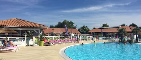 Indoor pool, outdoor pool