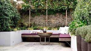 Unclassified image, 4 of 31, button - A Wonderful, Bright 4 Bed House in Fulham (London)