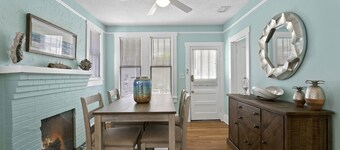 Quaint Bungalow just off Main Street!