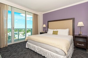 1 Schlafzimmer, Schreibtisch, Bügeleisen/Bügelbrett, Reisekinderbett
