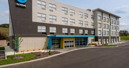 Tru by Hilton Radford, VA