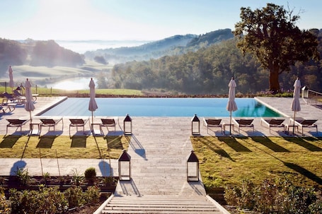 Pool. VILLA CHIGI - Sieben Schlafzimmer Villa, Schläft 14