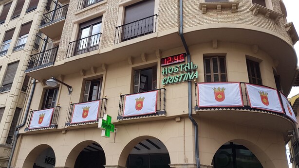 Front of property - Hostal Cristina (Estella)