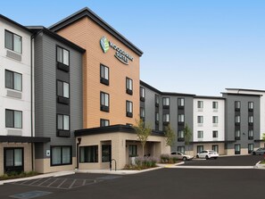 Exterior - WoodSpring Suites Tri-Cities - Richland  (Richland)