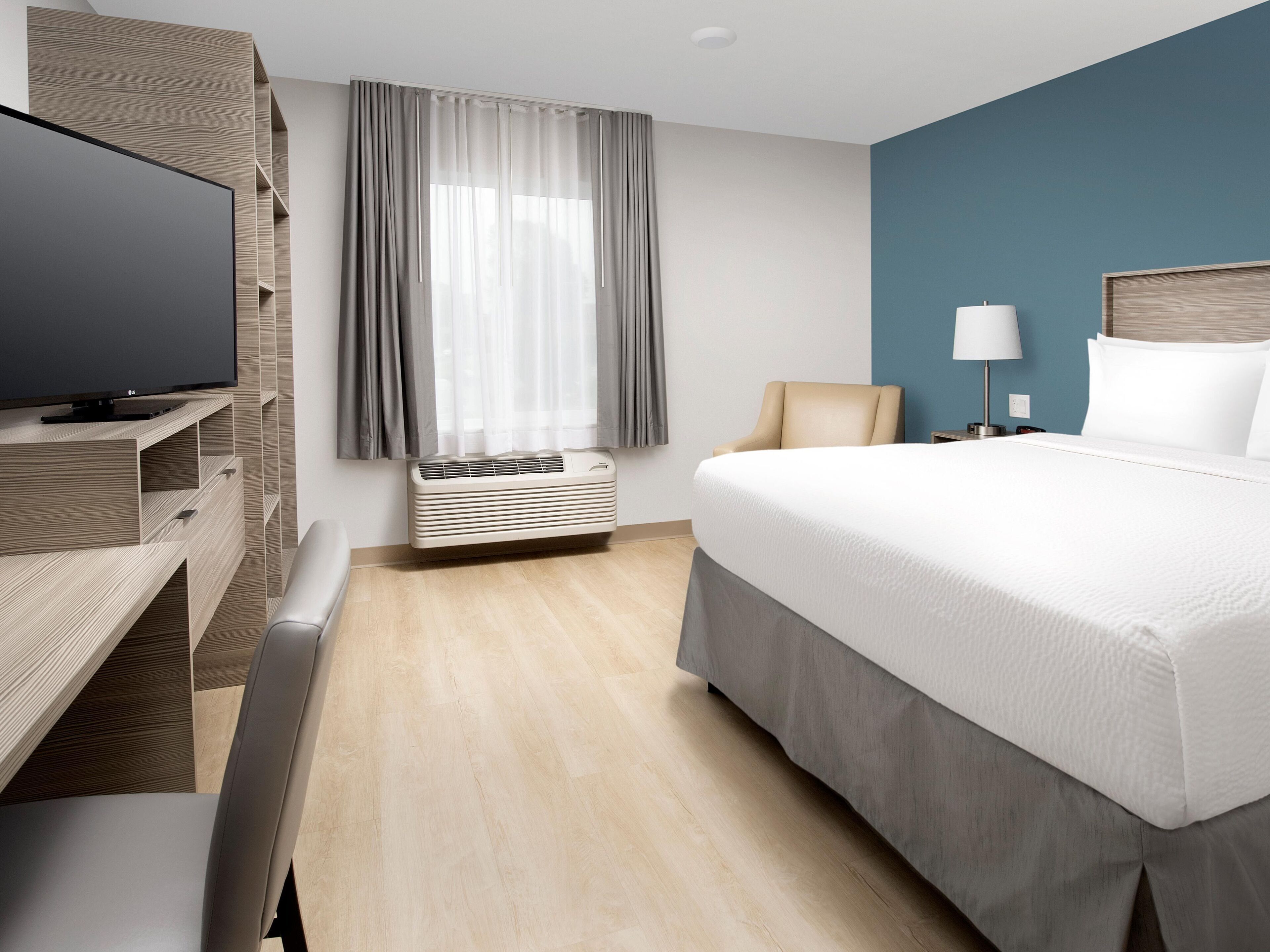 Desk, laptop workspace, free WiFi, bed sheets