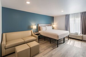 Desk, laptop workspace, free WiFi, bed sheets