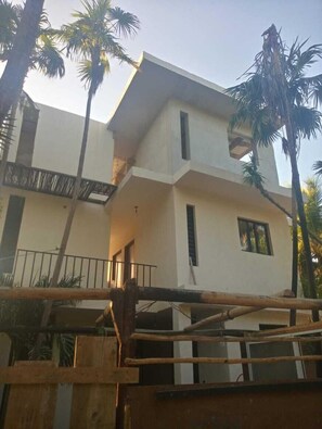 واجهة المنشأة