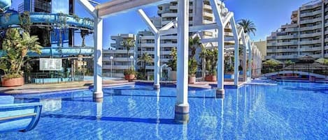 Innenpool, Außenpool