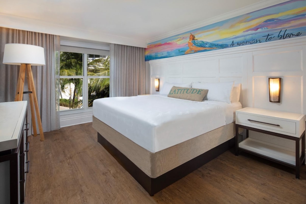 Hypo-allergenic bedding available, down comforters, in-room safe