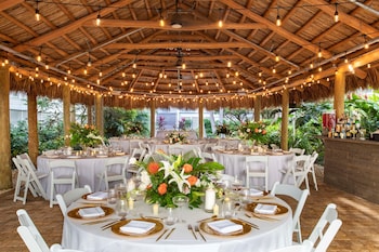 Outdoor wedding area at Margaritaville Beach House Key West