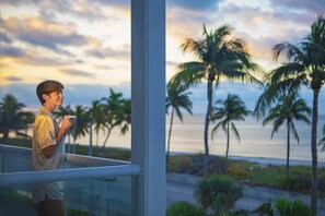 Suite, 1 Bedroom, Ocean View (King) | Balcony view