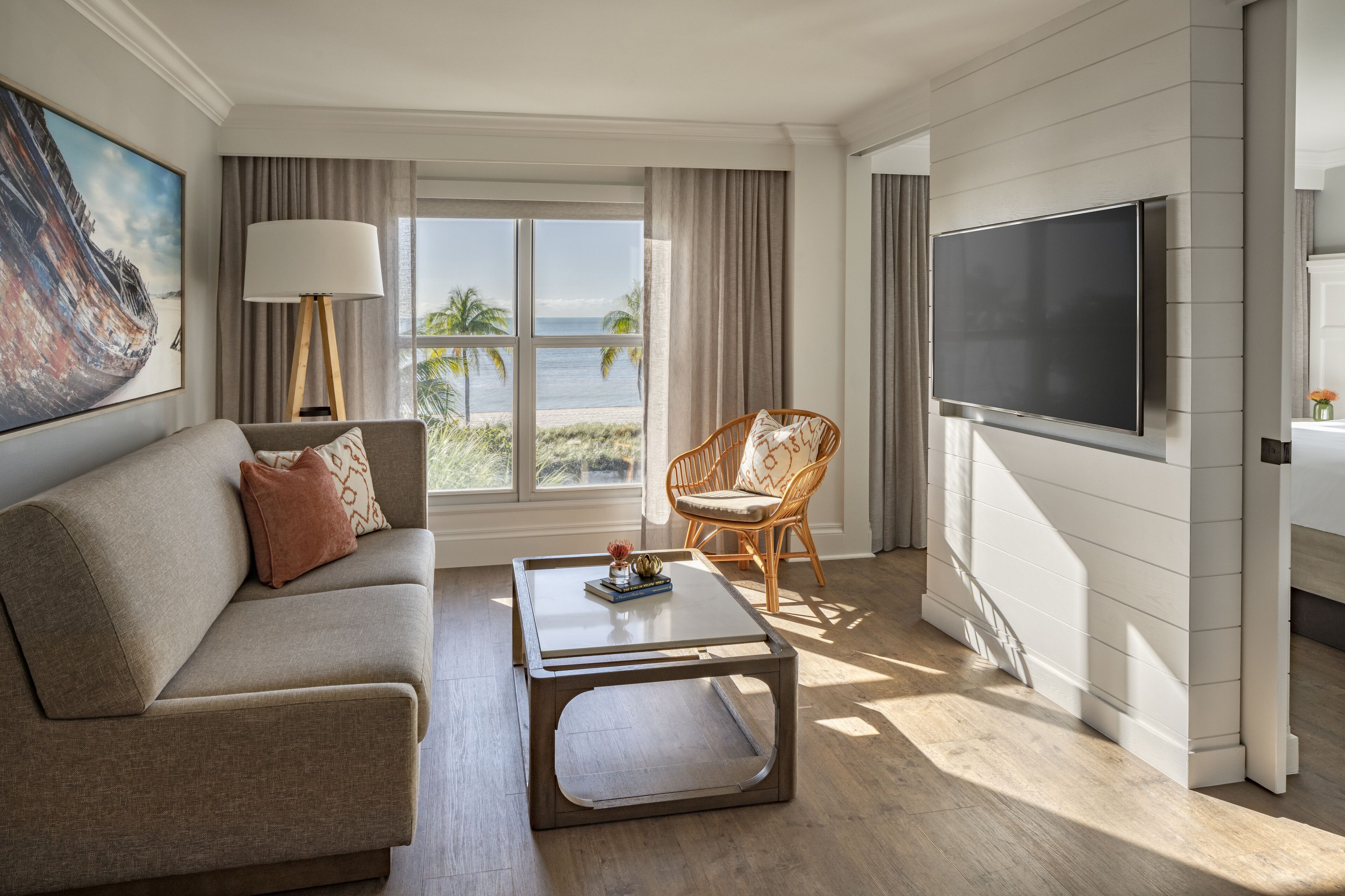 55-inch tv with digital channels, pay films