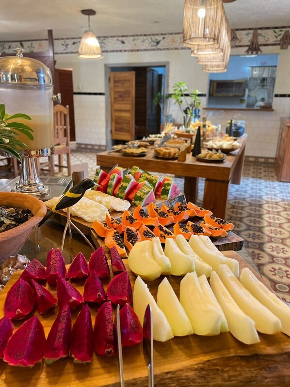 Tägliches inbegriffenes Frühstücksbuffet