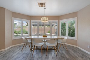 Dining - Henderson Hideaway: Poolside Retreat for 12 Guests in a Spacious Home! (Henderson)