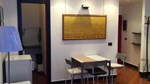 In-room dining - Studio Mazzini 33 (Rapallo)